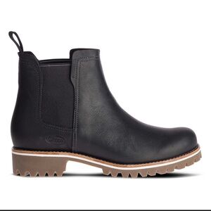 Chaco Fields Chelsea Black Waterproof boot 7.5